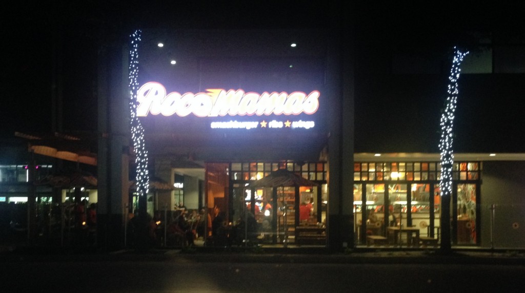 RocoMamas at night